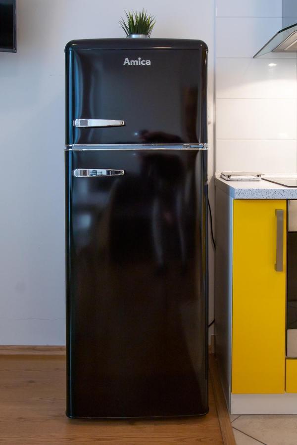 Yellow Apartment Ostrava Exterior foto